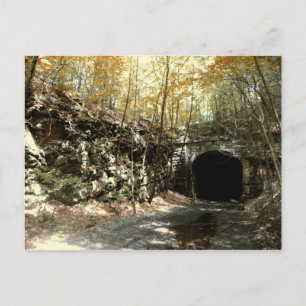 Túnel RR abandonado #1 postal