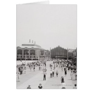 Turistas del centro turístico en explanada