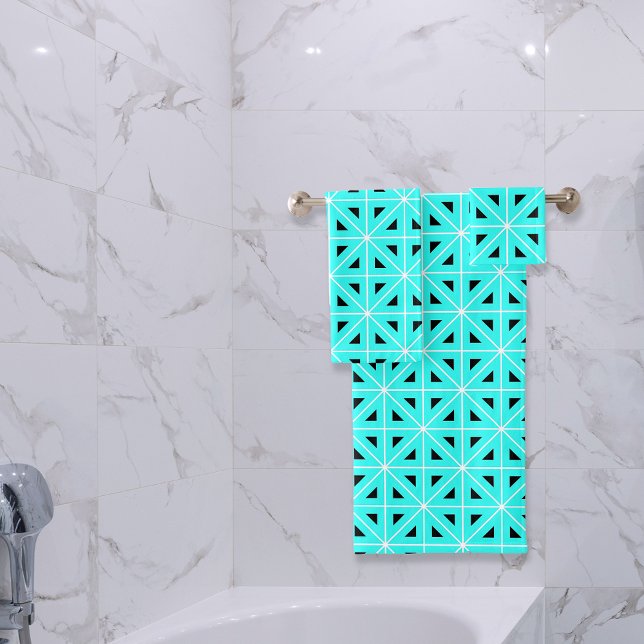 Turquoise Black & White Chic Geometric Pattern (Subido por el creador)