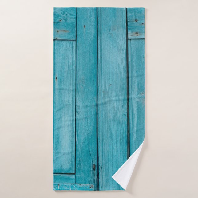 Two gray wooden doors (Toalla de baño)