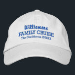 Ubicación y fecha del Personalizado de la gorra de<br><div class="desc">Cruise con estilo con esta gorra de béisbol personalizado con tu propio texto. En la actualidad se lee "Su nombre" Family Cruise y la ubicación y fecha de su crucero. Cambie fácilmente el texto y el color gorra. ¡Ideal para los días soleados en la cubierta superior!</div>