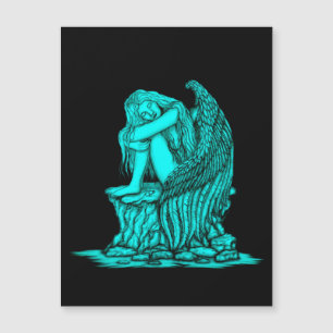 Un ángel dormido en la piedra