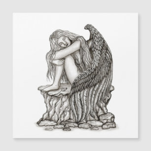 Un ángel dormido en la tarjeta magnética de piedra