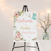 Un bebé de Baby Shower está preparando una señal d