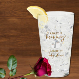 Un bebé está preparando Baby Shower