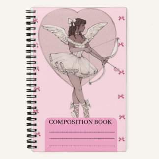 Un bonito libro de notas rosa grisáceo (cuaderno d