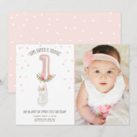 Un conejito Chica de la invitación al cumpleaños e