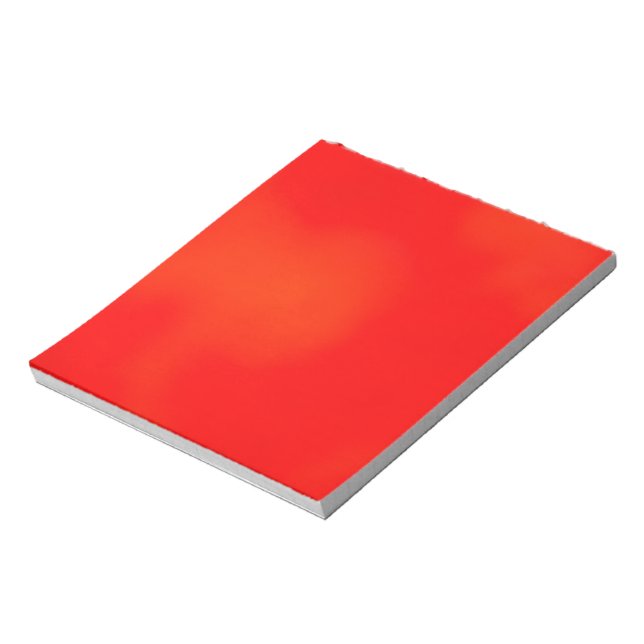 Un cuaderno rojo vibrante con un diseño sutil (Lado Izquierdo)