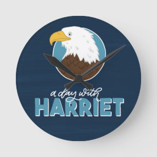 Un día con el reloj de pared del sitio de Harriet