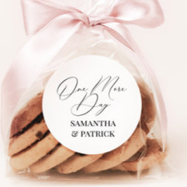 Un día más de ensayo Pegatina de cena a favor