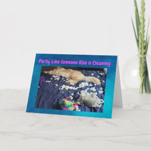 Un extraño perro con tarjeta de cumpleaños hecho u