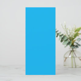 Un fondo azul brillante sólido sin ningún patrón