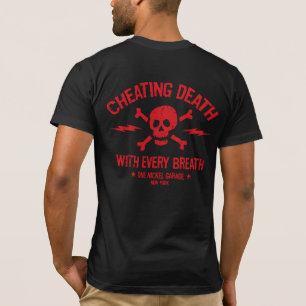 Un garaje de níquel que destroza camiseta de muert