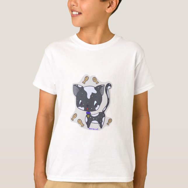 Un gato negro de Kawaii con camiseta de un chico d (Anverso)