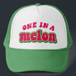 Un gorro de sombrero de béisbol en Melón<br><div class="desc">Uno en un melón,  sandía - Al igual que los mejores Gorras amigos,  sombrero de béisbol,  mejor regalo de amigo para alguien especial</div>