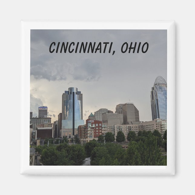 Un imán con una foto de Cincinnati, Ohio. (Frente)