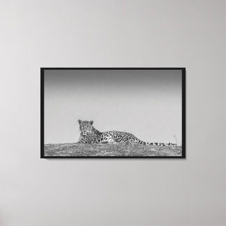 Un Leopardo Ilusivo Arte Pared de tela en blanco y