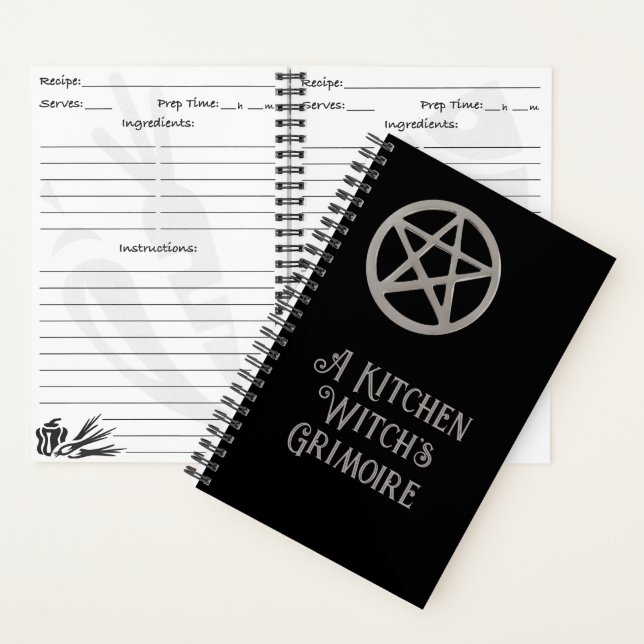 Un libro de recetas en blanco grimoire de bruja (Interior)