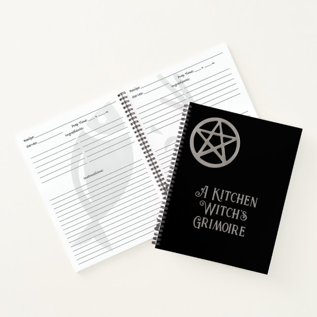 Un libro de recetas en blanco grimoire de bruja (Interior)