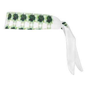 un montón de flores verdes sobre un fondo blanco