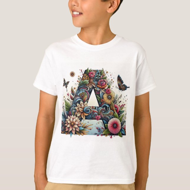 Un nombre de camisetas con alfabeto (Anverso)