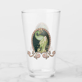 Un pavo real majestuoso en oro y verde