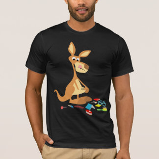 Un Personalizado aburrido rummagando una camiseta