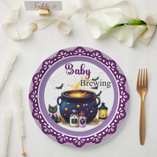 Un plato de papel de A Baby's Brewing (Boda)