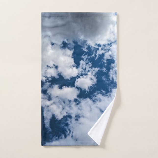 Un remolino en las nubes (Toalla de mano)