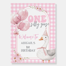 UN SILLY GOOSE PINK GINGHAM PRIMER CUMPLEAÑOS