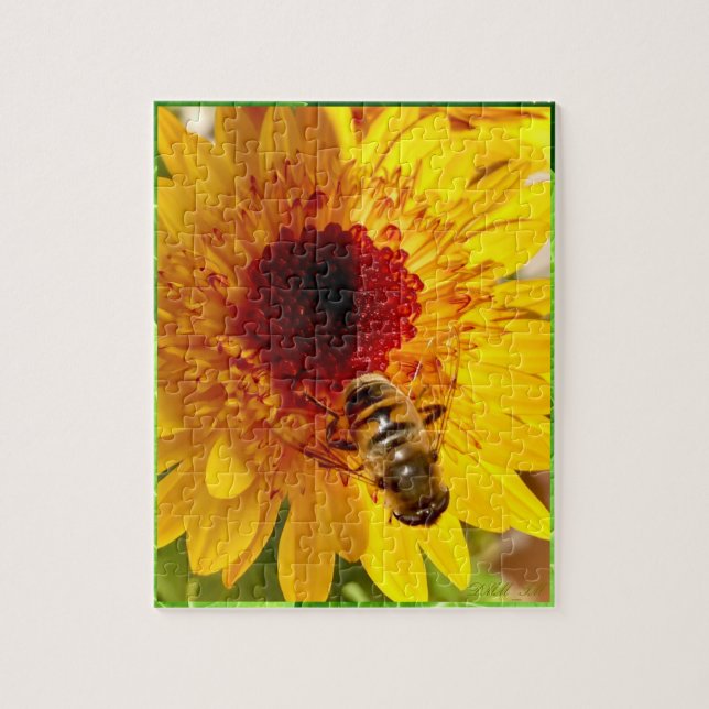 Una alegre flor con un rompecabezas de una abeja o (Vertical)