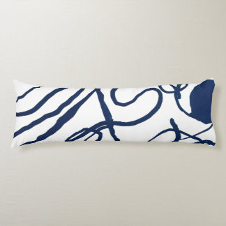 Una almohada corporal contemporánea y azul