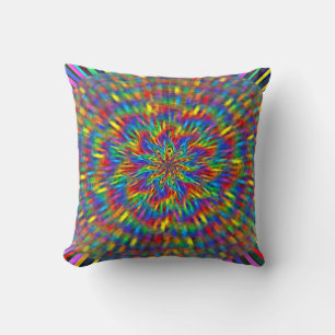 Una almohada de estampado floral