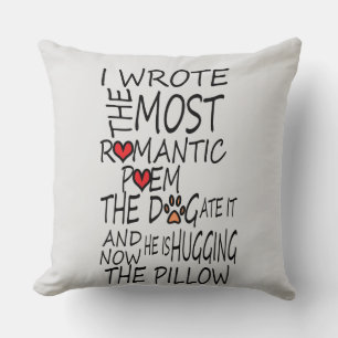 Una almohada divertida para los amantes del perro