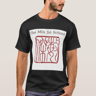 Una camiseta con el logo de la Escuela Min Jie