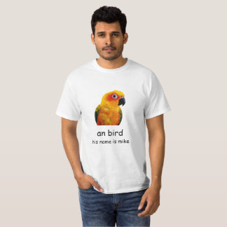 una camiseta del pájaro