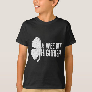Una camiseta un poco alta divertida para hombres y