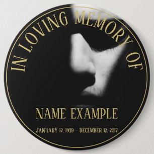 Una cara dormida con un botón de media sombra