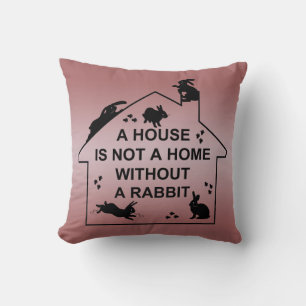 Una casa no es un hogar sin una almohada de conejo