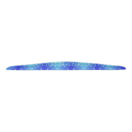 Una diadema azul con un gradiente de claro a oscur