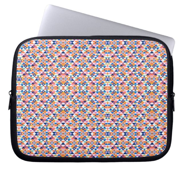 Una funda para portátil con un patrón geométrico c (Frente)