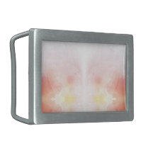 Una hebilla rectangular de cinturón de plata muest