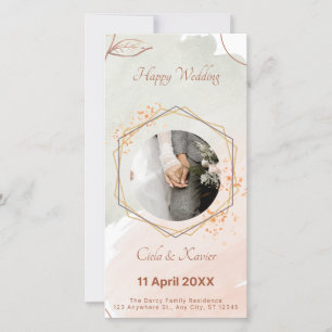 Una historia de amor floreciendo en una invitación