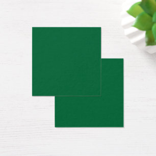 Una hoja verde vibrante con venas distintas es Ilu