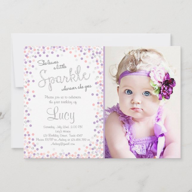 Una invitación de cumpleaños espumoso color plata  (Anverso)