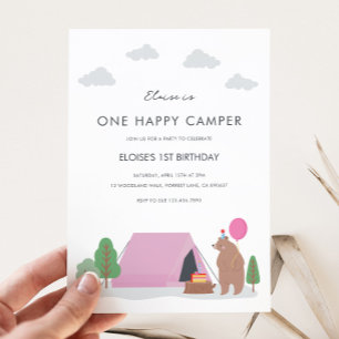 Una invitación feliz de cumpleaños de camper
