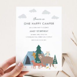 Una invitación feliz de cumpleaños de camper