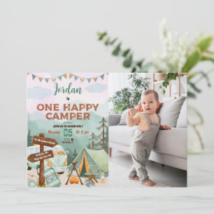 Una invitación feliz de cumpleaños de camper con f