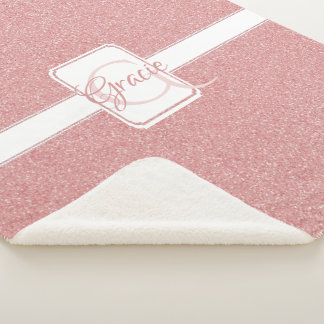 Una manta Sherpa personalizada para Purpurinas ros