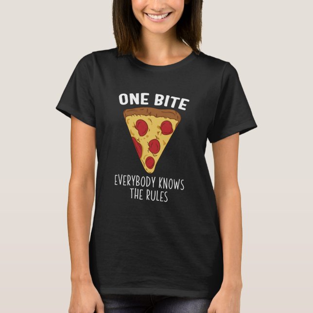 Una mordedura cada uno sabe la camisa de la pizza (Anverso)